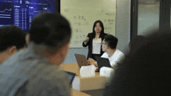 <b>这个职业从五级到一级有清晰的成长径：五级做</b> 